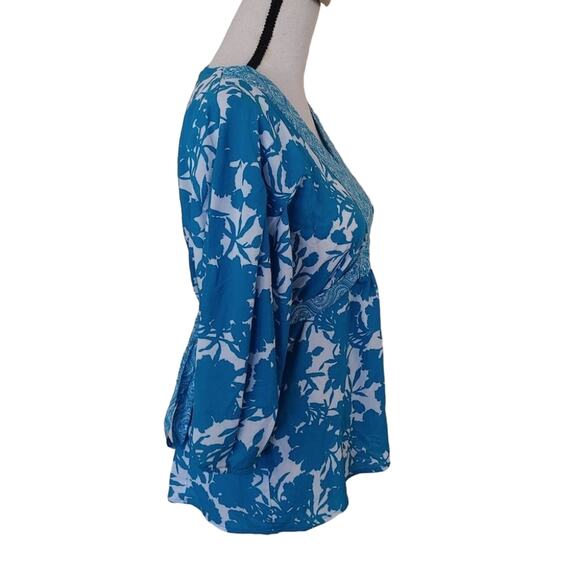 George Floral Flowers Size Small S Blue White Coastal Greece V Neck Blouse - Picture 6 of 11